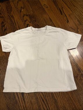perfectwhitetee White Short Sleeve sweatshirt